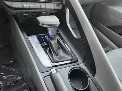 2022 Hyundai Elantra - Photo 14