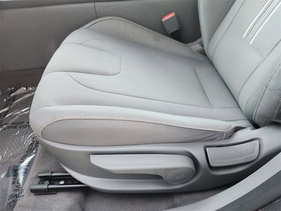 2022 Hyundai Elantra - Photo 15