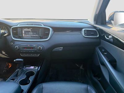 2019 Kia Sorento — photo 18 view