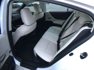 2023 Lexus ES 350 - Photo 8