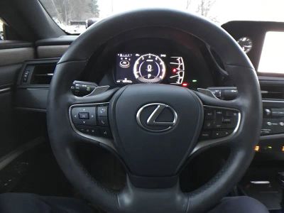 2023 Lexus ES 350 - Photo 9