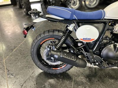 2025 Royal Enfield Bear 650 Boardwalk White - Photo 10