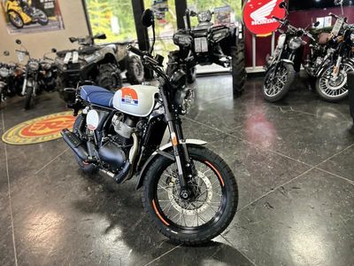 2025 Royal Enfield Bear 650 Boardwalk White - Photo 2