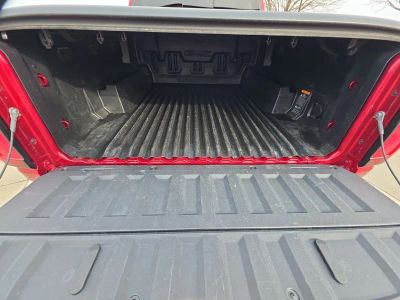 2024 GMC Canyon - Photo 17