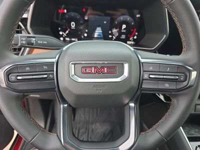 2024 GMC Canyon - Photo 19