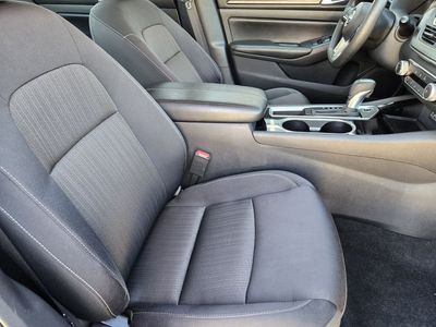 2024 Nissan Altima — photo 9 view
