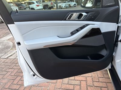 2026 BMW X5 xDrive40i - Photo 11