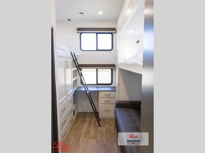 2026 Influence 3904BH - Photo 19