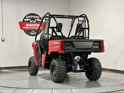 2026 Honda Pioneer 520 - Photo 2