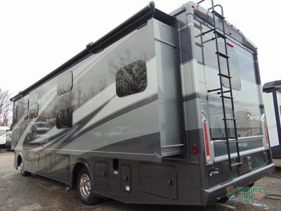 2024 Winnebago Sunstar - Photo 3