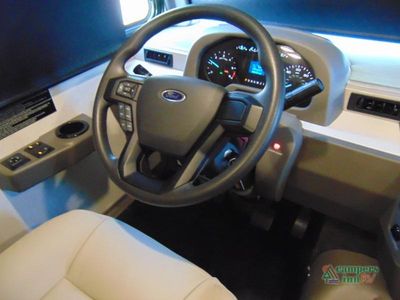 2024 Winnebago Sunstar - Photo 19