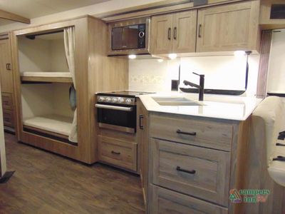 2024 Winnebago Sunstar - Photo 12