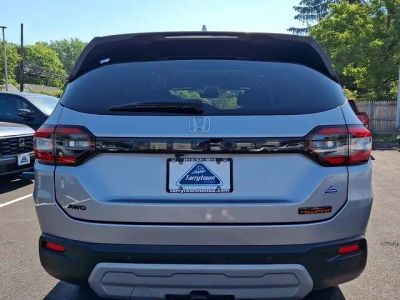 2023 Honda Pilot — detail view