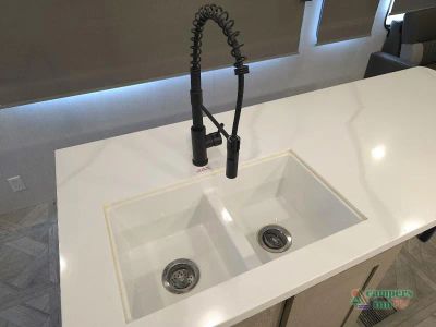 2024 Forest River RV Wildwood Platinum — photo 33 view