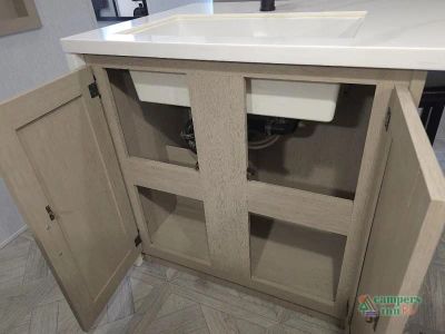 2024 Forest River RV Wildwood Platinum — photo 35 view