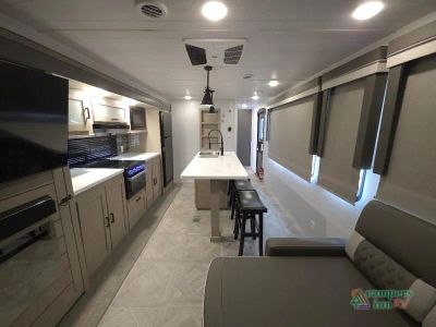 2024 Forest River RV Wildwood Platinum — photo 17 view
