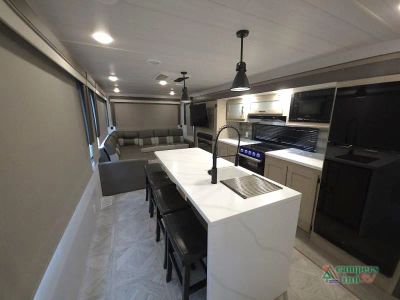 2024 Forest River RV Wildwood Platinum — photo 16 view