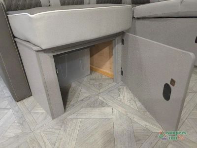 2024 Forest River RV Wildwood Platinum — photo 40 view