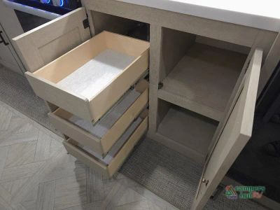 2024 Forest River RV Wildwood Platinum — photo 29 view