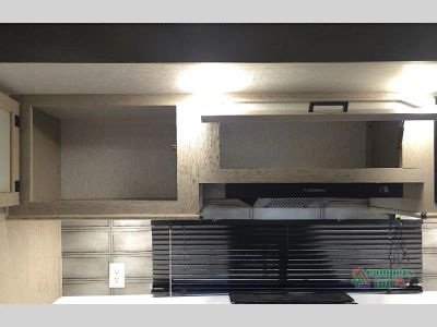 2024 Forest River RV Wildwood Platinum — photo 26 view