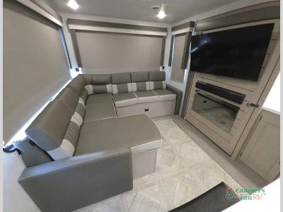 2024 Forest River RV Wildwood Platinum — photo 38 view