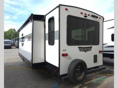 2024 Forest River RV Wildwood Platinum — detail view