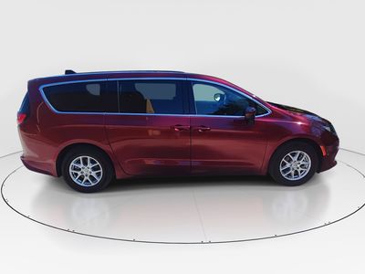 2023 Chrysler Voyager - Photo 8
