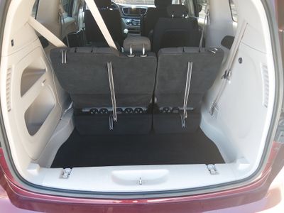 2023 Chrysler Voyager - Photo 11