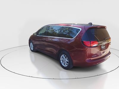 2023 Chrysler Voyager - Photo 5