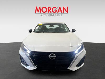 2023 Nissan Altima — photo 8 view