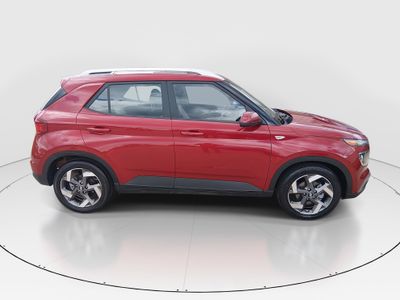 2025 Hyundai Venue - Photo 8