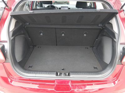2025 Hyundai Venue - Photo 11