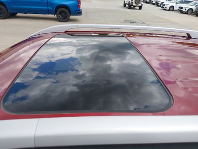 2025 Hyundai Venue - Photo 17