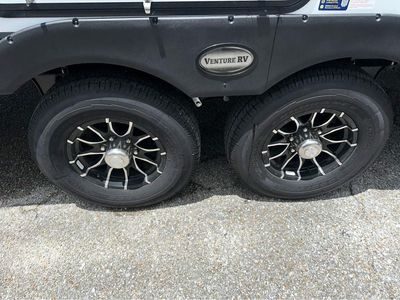 2026 VENTURE RV SPORTTREK - Photo 8