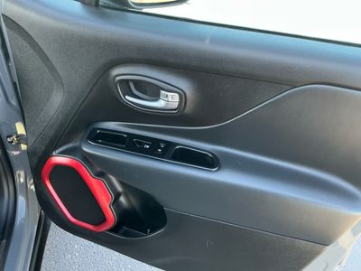 2022 Jeep Renegade - Photo 21