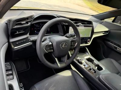 2024 Lexus RZ - Photo 3