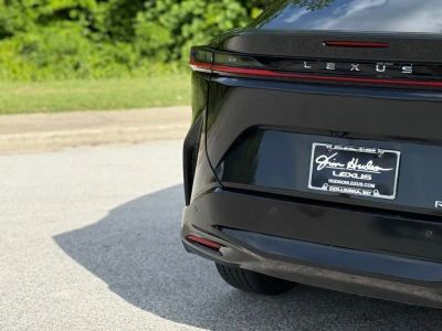 2024 Lexus RZ - Photo 12
