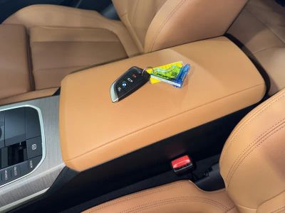 2025 BMW 4 Series — photo 11 view