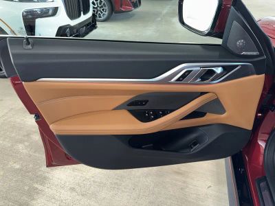 2025 BMW 4 Series — photo 30 view