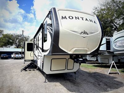 2017 Keystone Montana - Photo 1