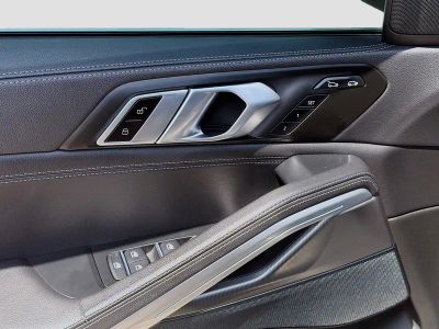 2022 BMW X6 — photo 17 view