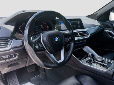 2022 BMW X6 — photo 9 view