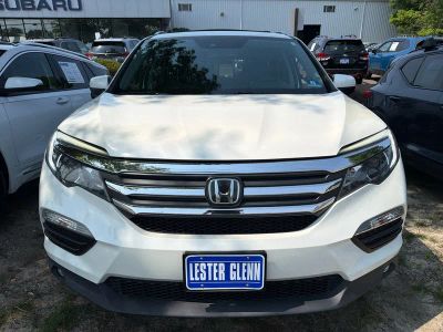 2017 Honda Pilot — interior view