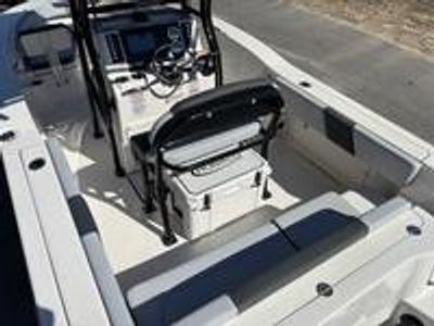 2026 Robalo 202 EX - Photo 11