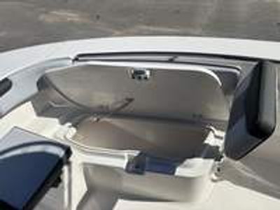 2026 Robalo 202 EX - Photo 7