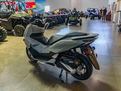 2026 Honda PCX - Photo 5