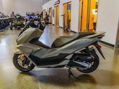 2026 Honda PCX - Photo 6