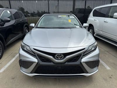 2021 Toyota Camry - Photo 3