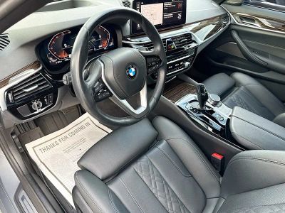 2023 BMW 5 Series — photo 26 view