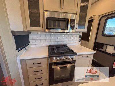 2025 Solitude 388MBS - Photo 22